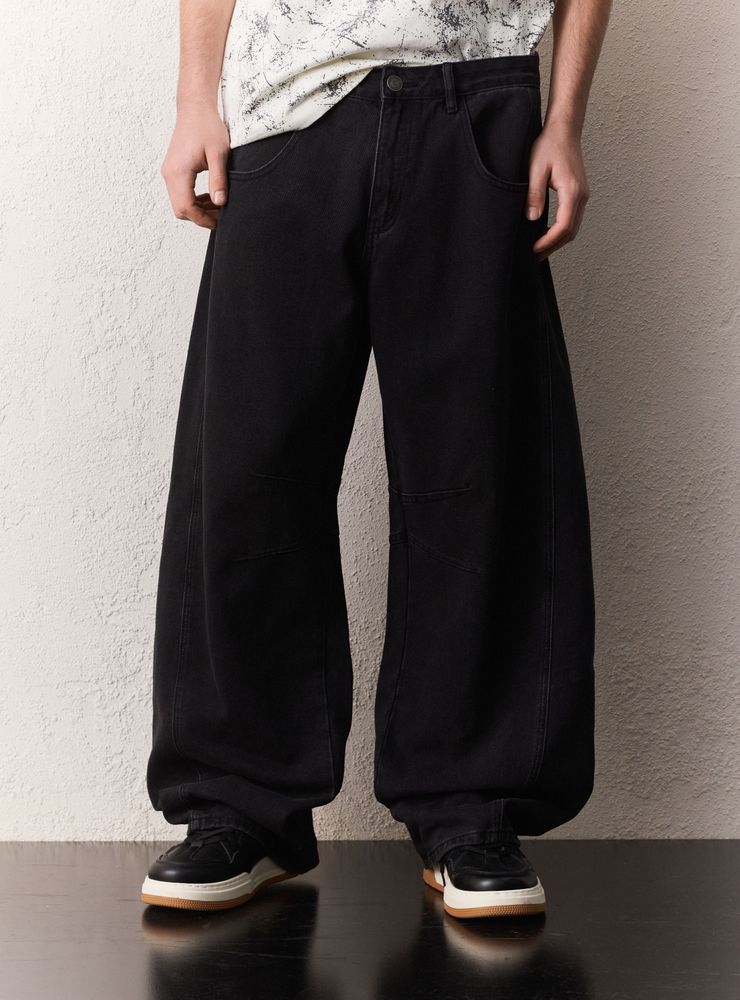Opposite Jeans con Pinzas en Rodillas