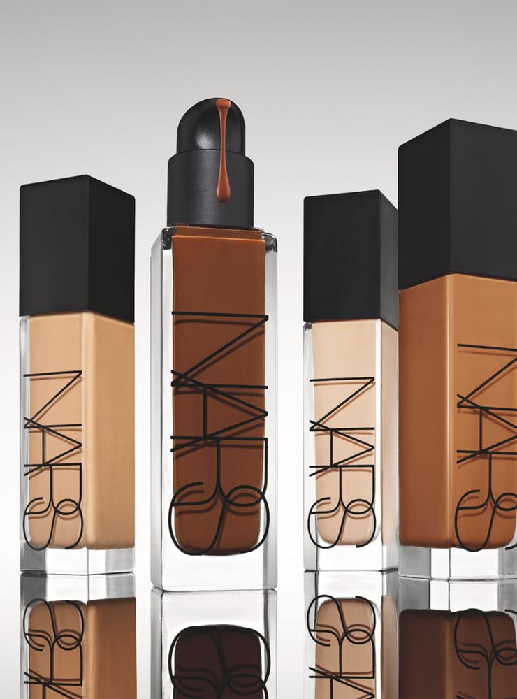 Nars Natural Radiant Longwear Foundation Seville, foto 4