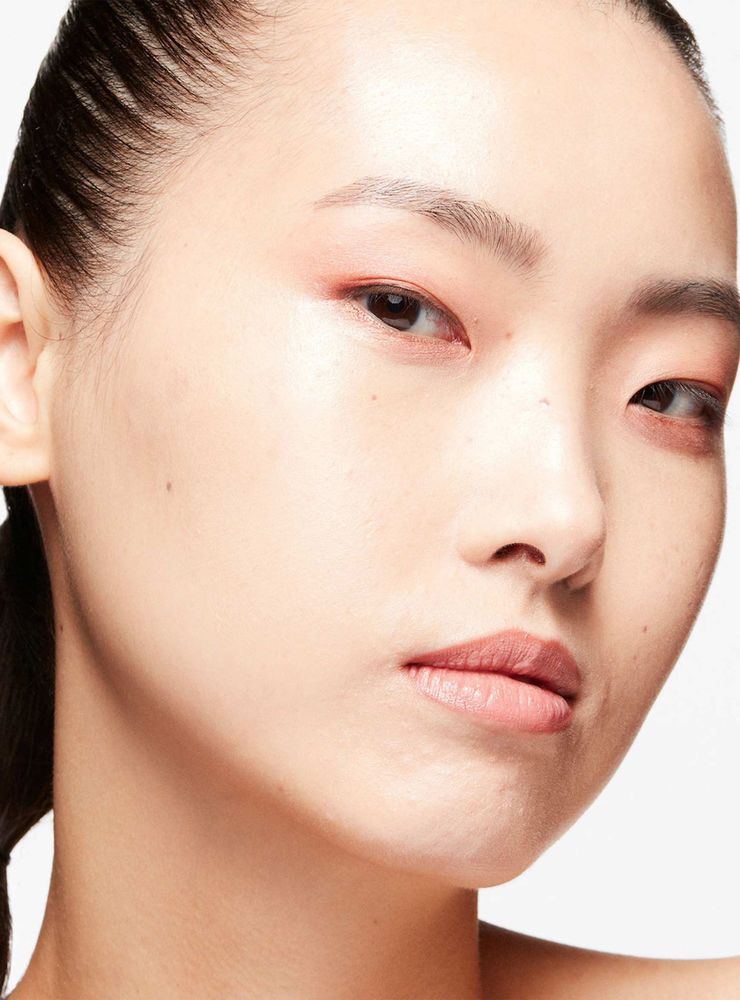 Mac Strobe Dewy Skin Tint Light 1, foto 4