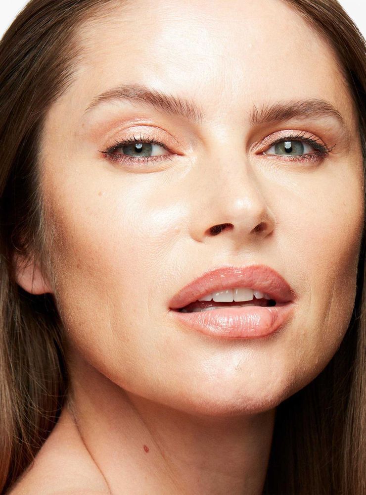 Mac Strobe Dewy Skin Tint Light 3, foto 4
