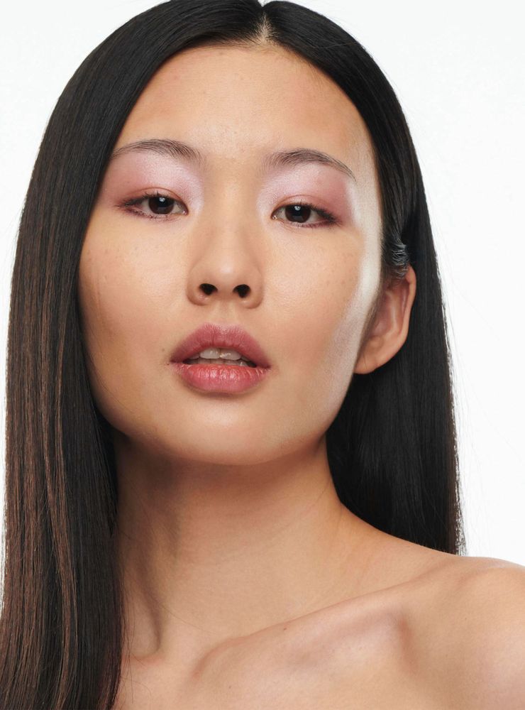 Mac Studio Radiance Serum-Powered Foundation NC20, foto 4