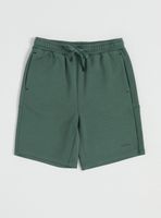 Short Buzo con Detalle Bolsillos