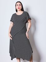 Vestido Largo Midi con Detalles de Cortes Irregulares