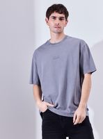 Polera Estampado Texto Pecho Overzice Lavada Oversize