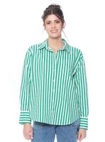 Blusa Listada Abotonada en Delantero y Bolsillo