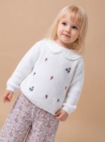 Sweater con Mini Flores Bordados de Colores