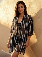 Kimono Semitransparente Detalle Lazo y Diseño Rayas