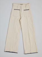 Pantalón Bolsillos Frontales y Basta con Corte en Contraste