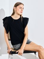 Polera Broderie con Mangas Volantes