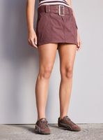 Falda Mini con Cinturón y Hebilla Metálica