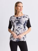 Polera Estampado Frontal Mix Telas