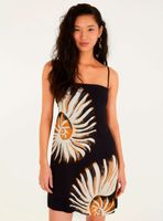 Vestido Corto con Detalle en la Espalda Caracoles de Mar