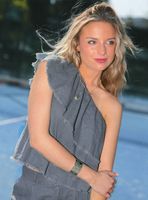 Top Hombro Vuelos Grey