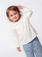 Polera Detalle en Puños y Cuello