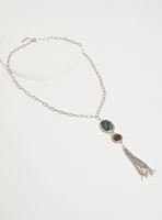 Collar Largo con Piedras Naturales y Detalle Pompón