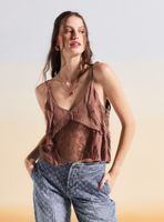 Blusa Look Seda con Capas y Encaje