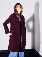 Abrigo Básico Botón Frontal