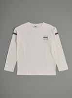 Polera Collage con Estampado Espalda y Mangas