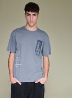 Polera Estampada Cuello Redondo Regular Fit