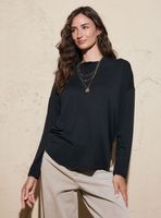 Polera Detalle en Cuello Caído