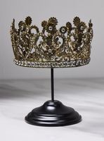 Corona Pedestal Normandia 16x16x20 cm