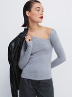 Polera Escote Asimétrico