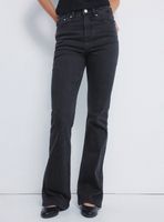 Jeans Bootcut con Bolsillos