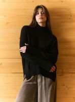 Sweater Cuello Alto y Puños con Pasadedo