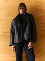 Chaqueta Bonded Efecto Cuero con Cuello de Borrego