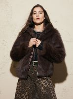 Chaqueta Efecto Piel con Capucha