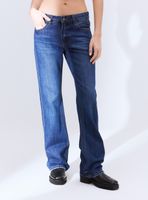 Jeans Corte Recto Tiro Medio