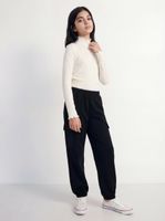 Pantalón de Buzo Cargo con Bolsillos Planos