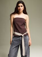 Blusa Strapless con Corbata