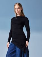 Polera Drapeada con Bajo Asimétrico con Encaje