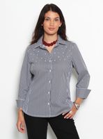 Blusa Manga 3/4 Listada Abotonada en Delantero y Aplicación de Perlas