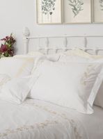 Juego de Sábanas Bordada King Floral Marfil 220 Hilos