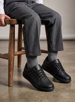 Zapatilla Escolar Black con Cordón Niño