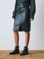 Falda Cuero Sintético Forrada con Abertura Diagonal