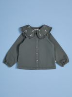 Blusa con Cuello Bobo con Bordados