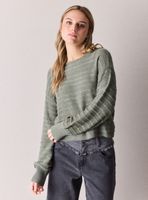 Sweater con Diseño Líneas