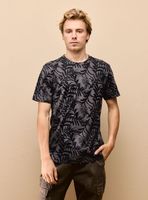 Polera Manga Corta Estampada Hojas Palma