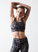 Peto Diseño en Espalda y Top Deportivo Estampado