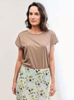 Polera con Bordado en Hombros Cuello y Costadillo