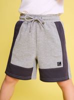 Bermuda Tipo Buzo Color Block