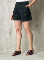 Short Sastrero Regular Fit con Botón