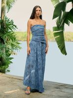 Vestido Strapless Diseño Bordado