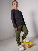 Polera Tipo Henley con Detalle en Bolsillo