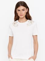 Polera Bordado Detalle en Hombros