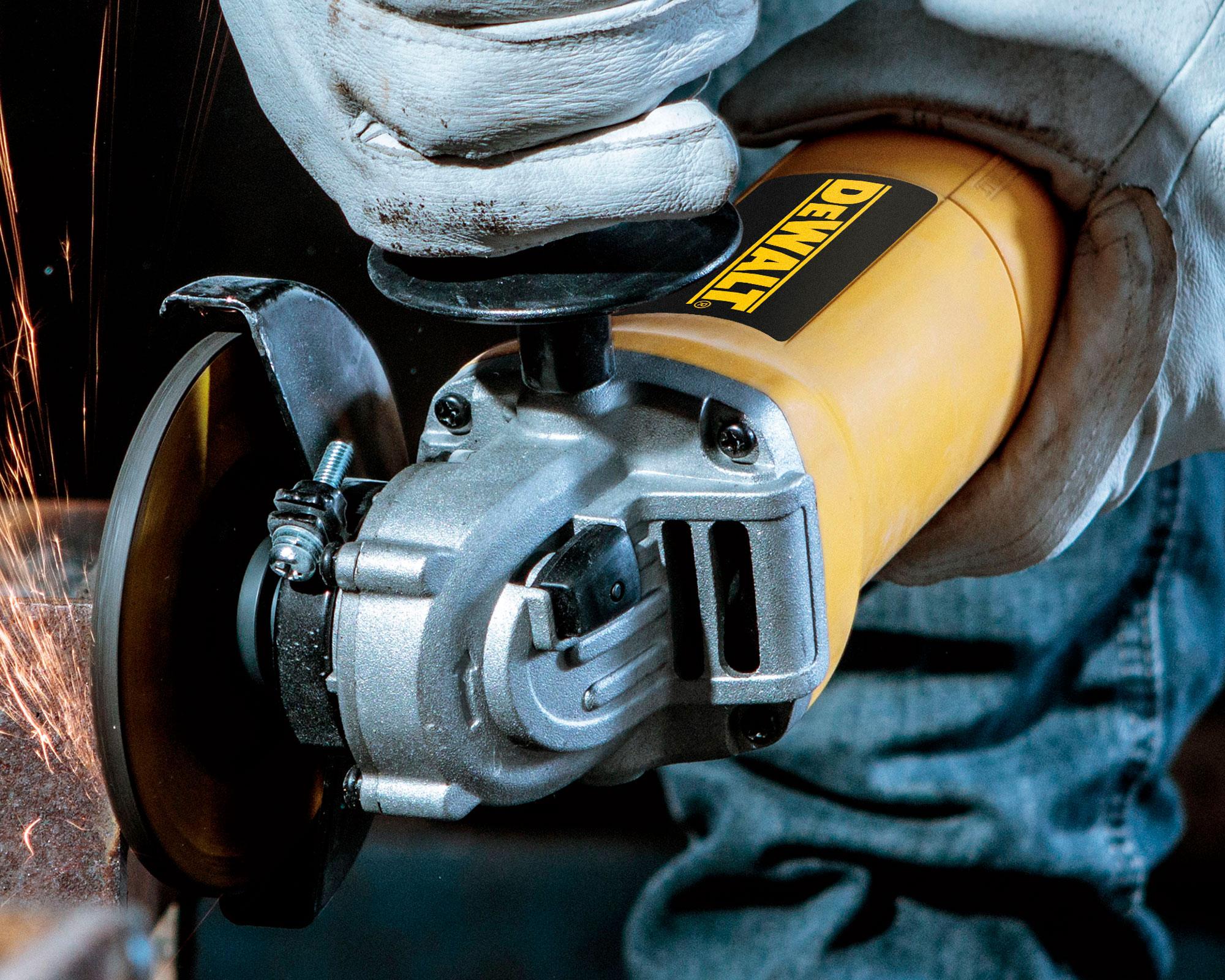 Esmeril angular 4 1/2'' 700W DWE4010 Dewalt-4