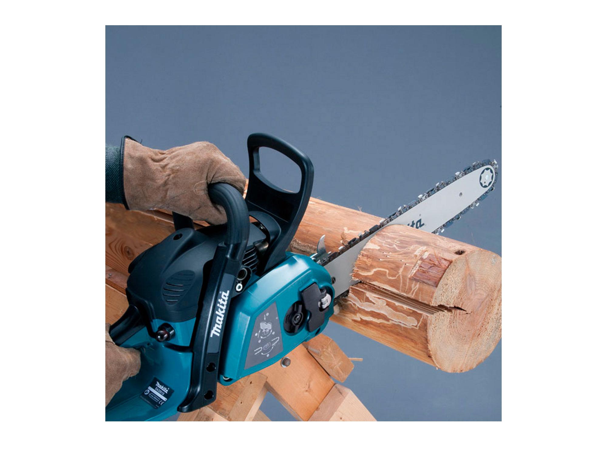 Motosierra combustión 32,5 cc 1350W 16'' EA3203S Makita-1